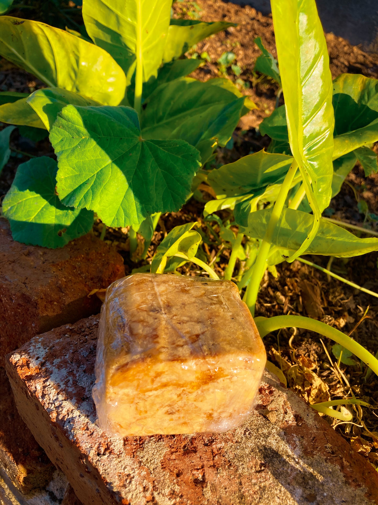 Alata Samina (Raw African Black soap)